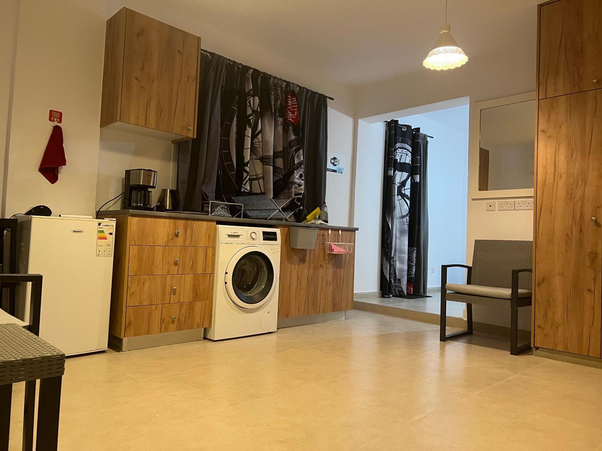 Charalambous Apartment Paphos Esterno foto
