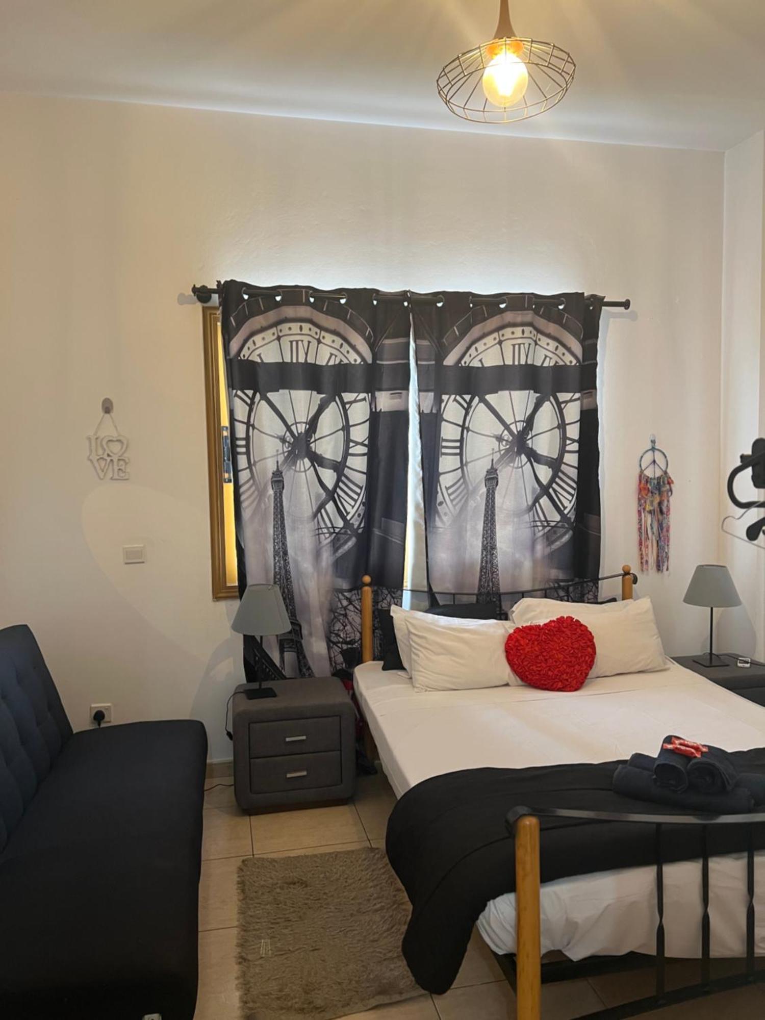 Charalambous Apartment Paphos Esterno foto