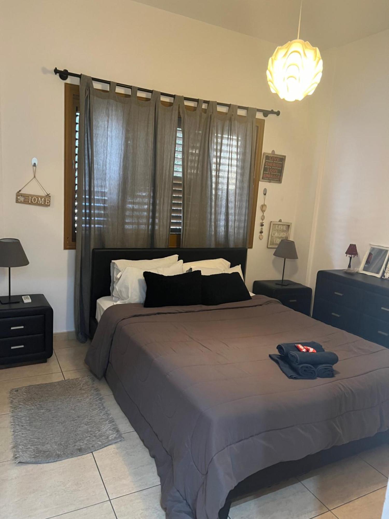 Charalambous Apartment Paphos Esterno foto