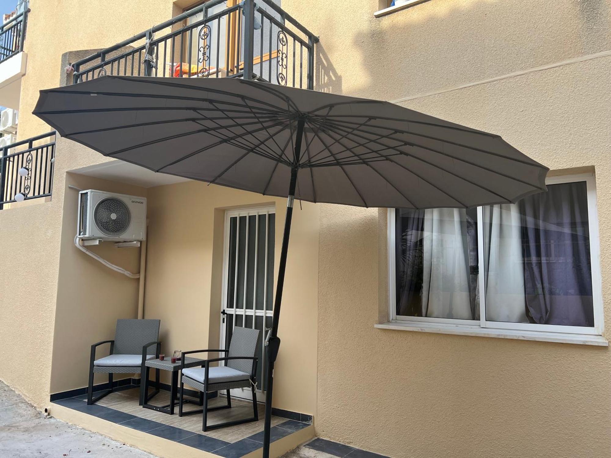 Charalambous Apartment Paphos Esterno foto