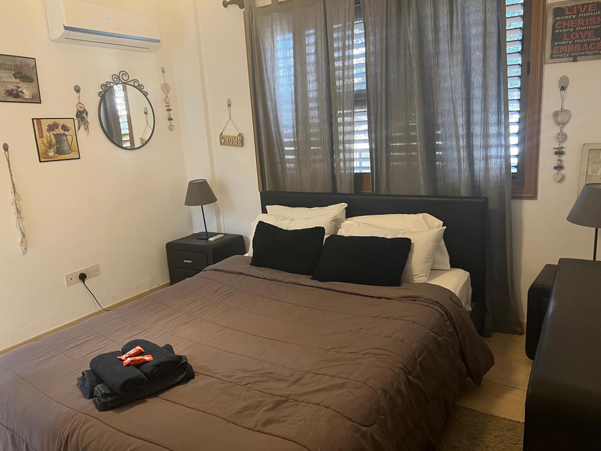 Charalambous Apartment Paphos Esterno foto