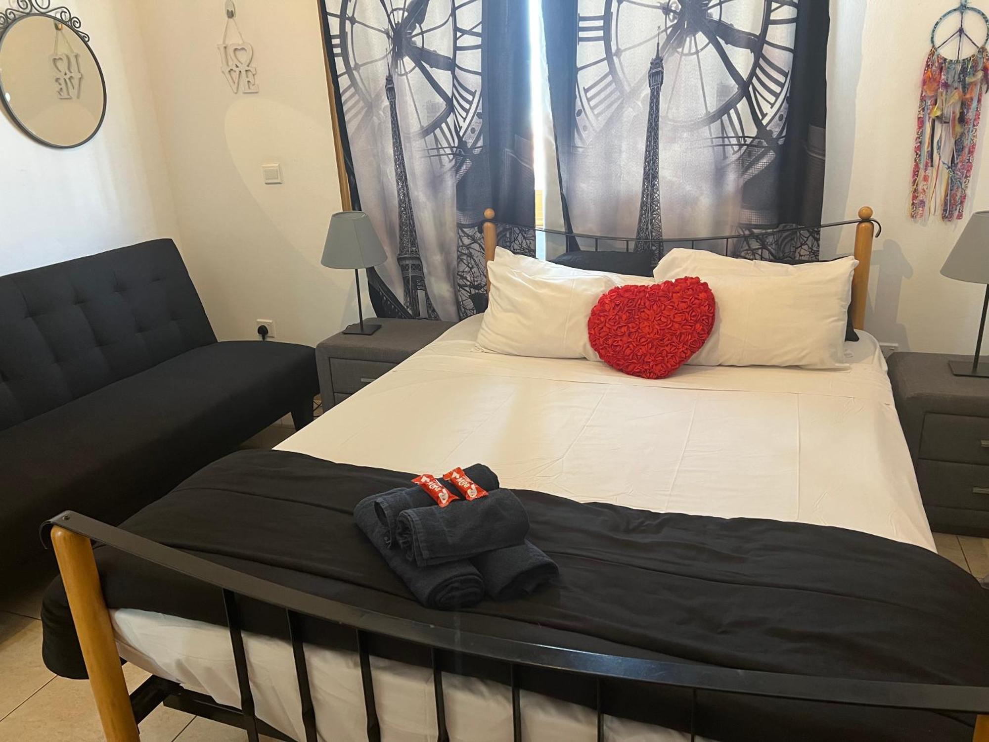 Charalambous Apartment Paphos Esterno foto